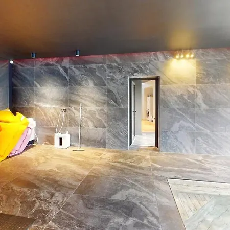 Orion With Heated Pools Villa *