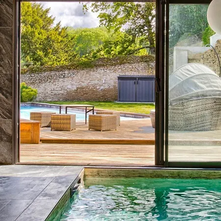 Luxury Orion With Heated Pool, Billard Villa Bieville-Beuville
