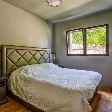 Villa Luxury Orion With Heated Pool, Billard