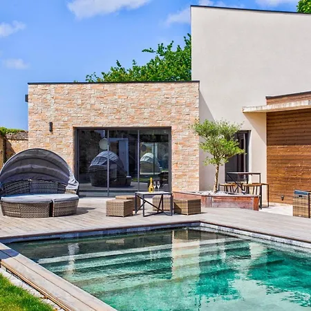 Villa Luxury Orion With Heated Pool, Billard *