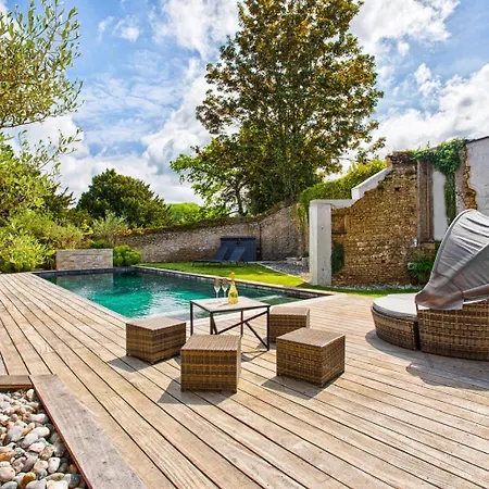Vila Luxury Orion With Heated Pool, Billard Bieville-Beuville